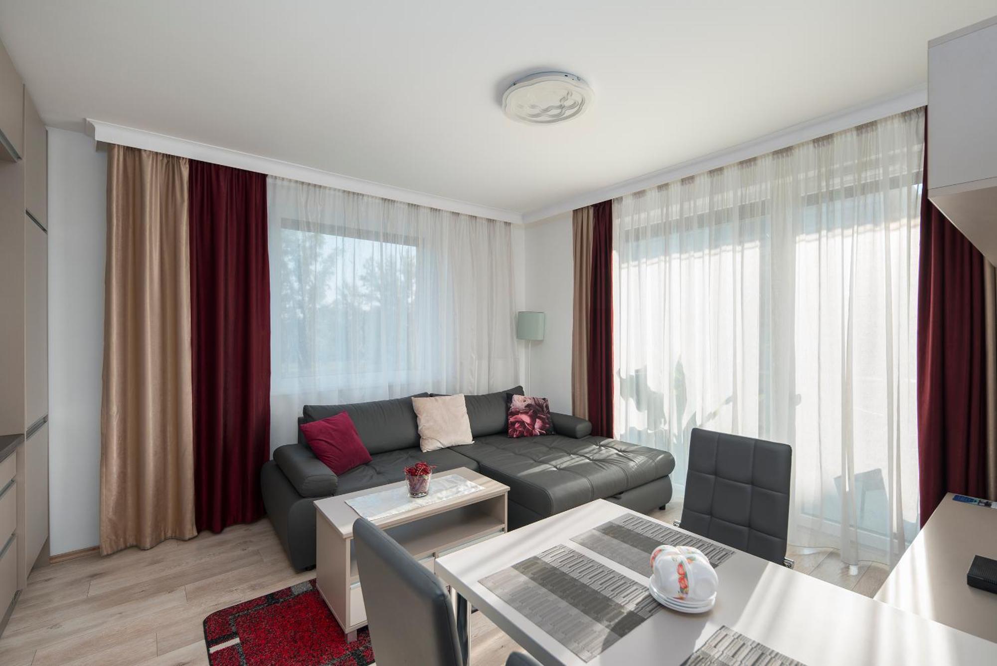 Sunset Resort - Lakeside Apartment Fonyód 객실 사진