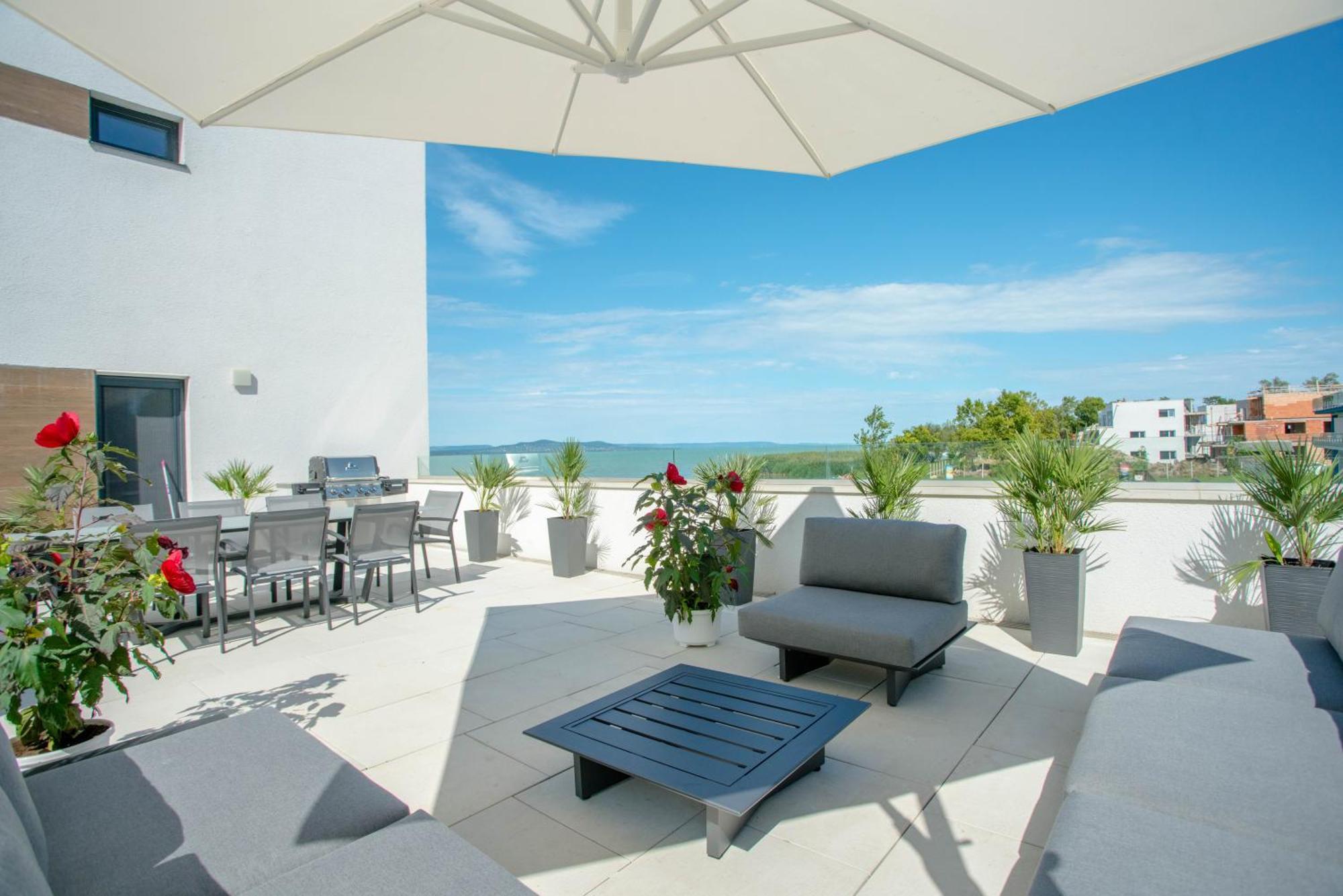 Sunset Resort - Lakeside Apartment Fonyód 외부 사진