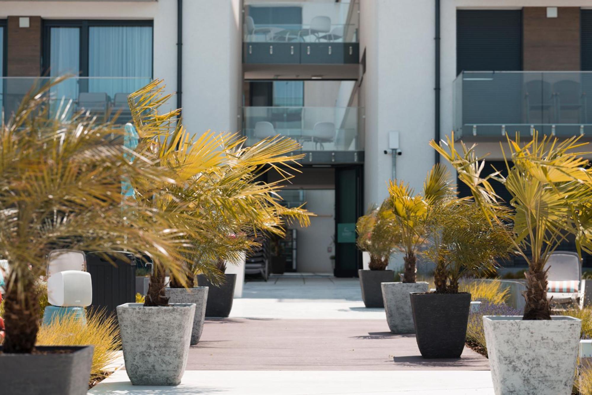 Sunset Resort - Lakeside Apartment Fonyód 외부 사진