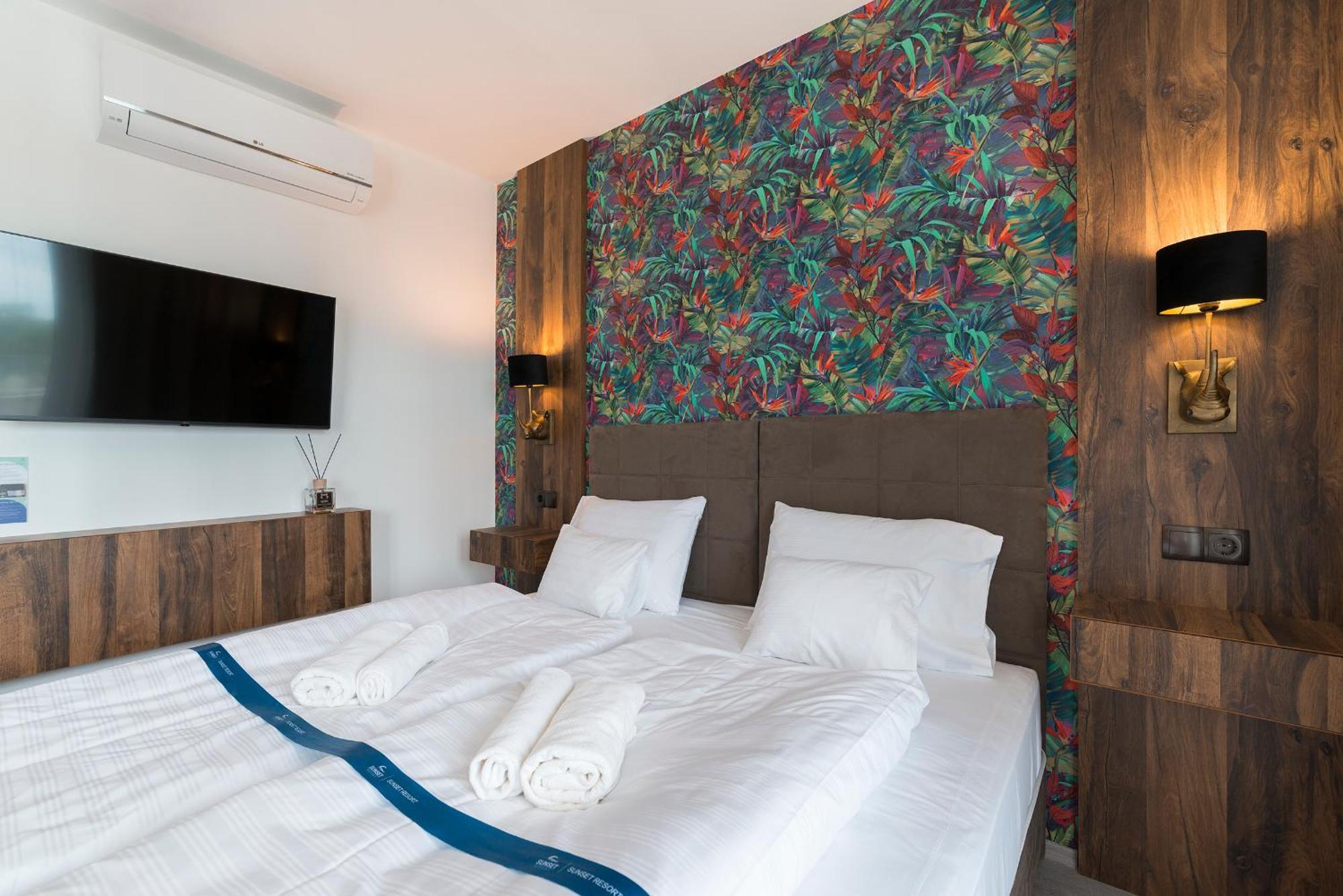 Sunset Resort - Lakeside Apartment Fonyód 객실 사진